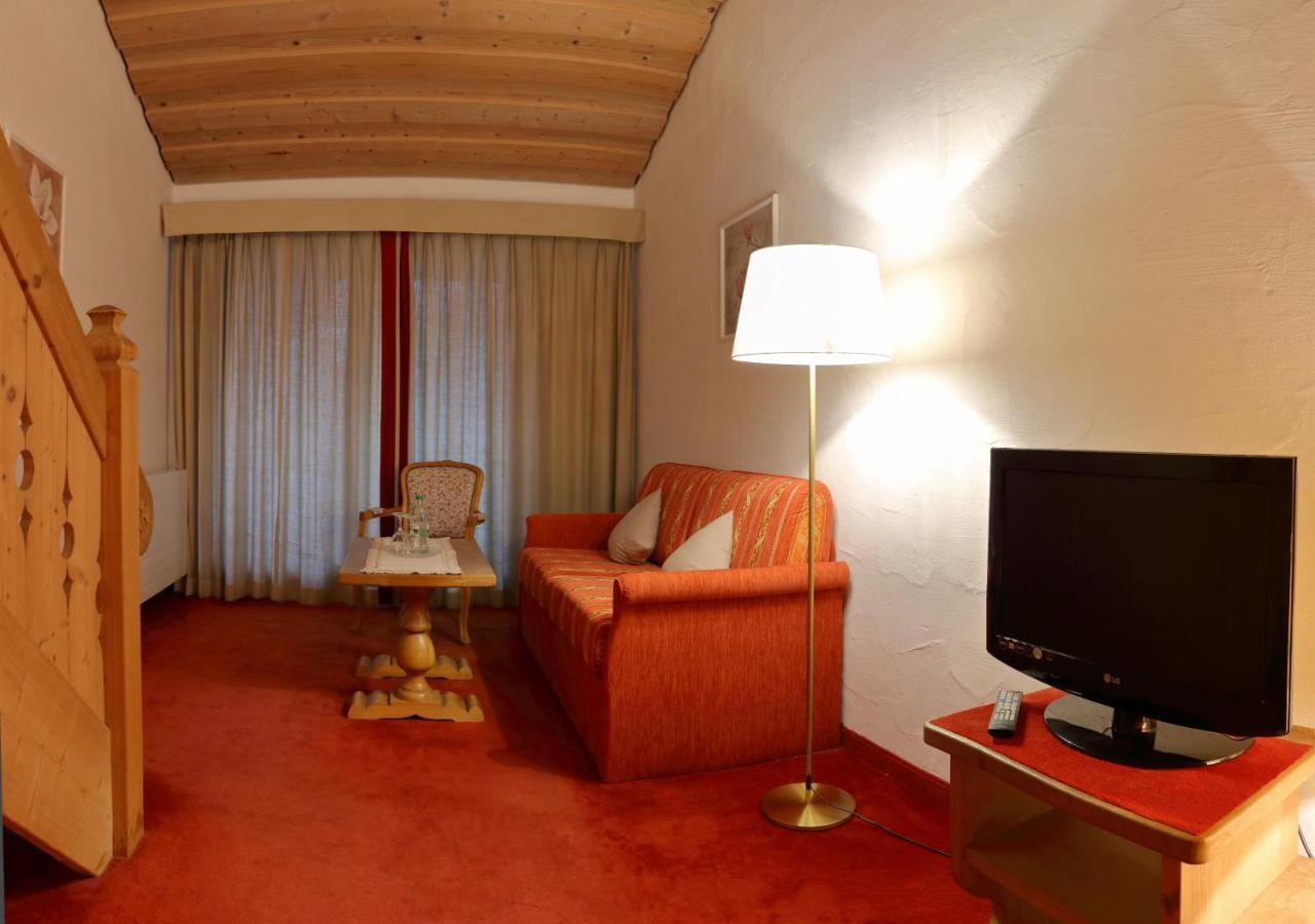 Hotel & Zur Post
