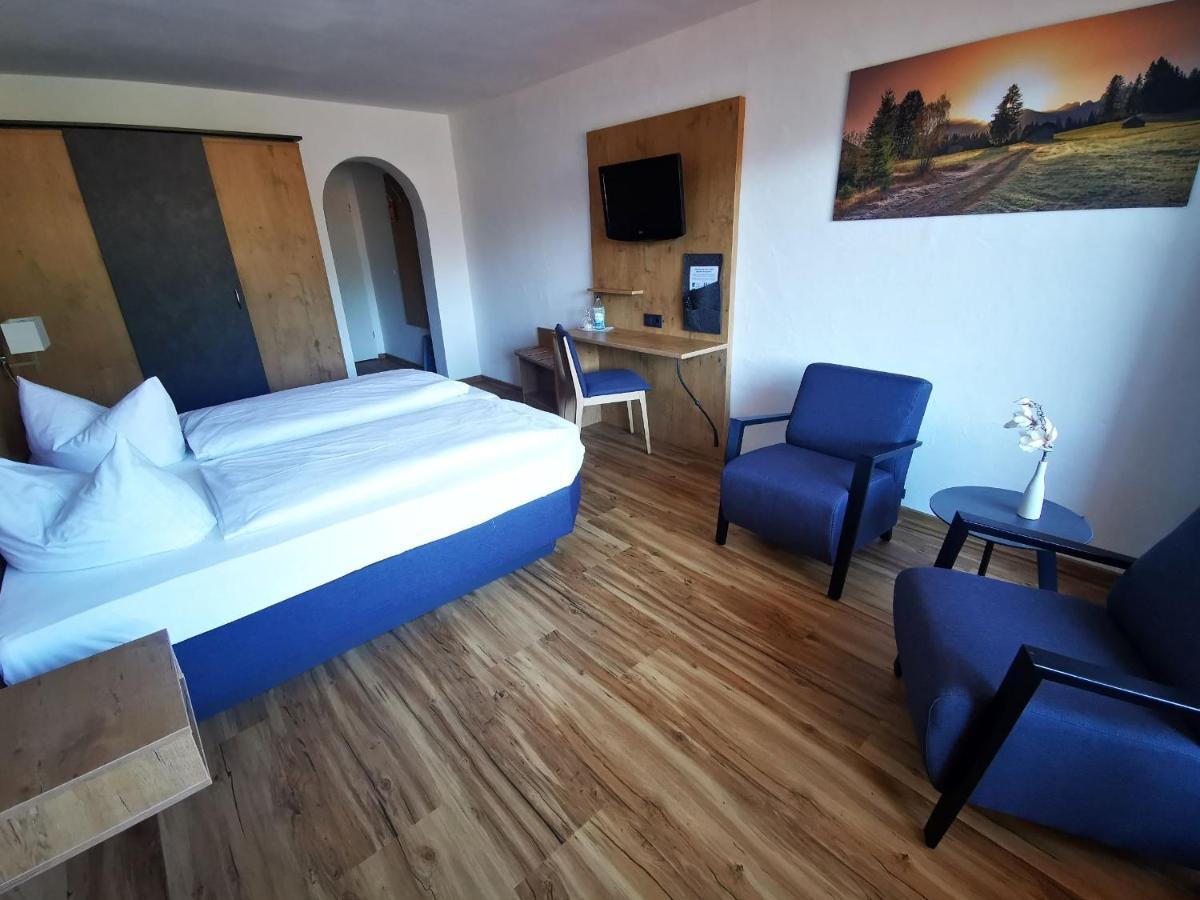 Hotel & Zur Post 3*