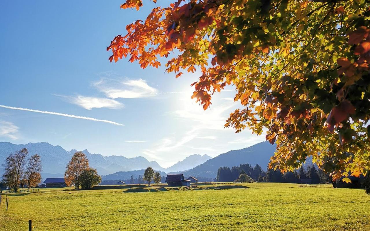 Hotel & Zur Post Wallgau